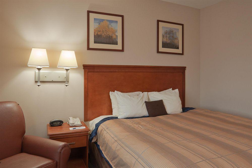 Candlewood Suites Pearl By Ihg Habitación foto