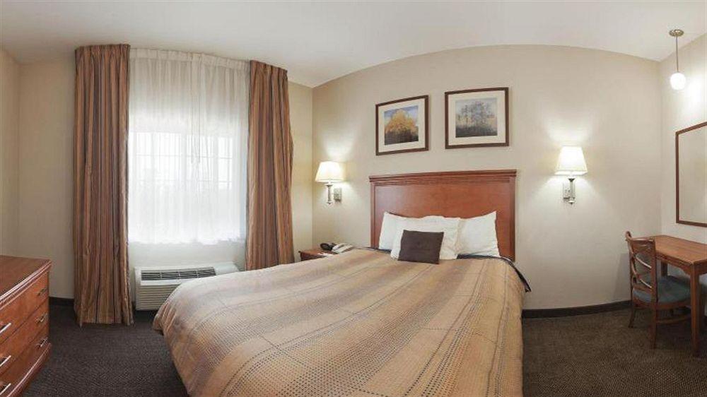 Candlewood Suites Pearl By Ihg Exterior foto